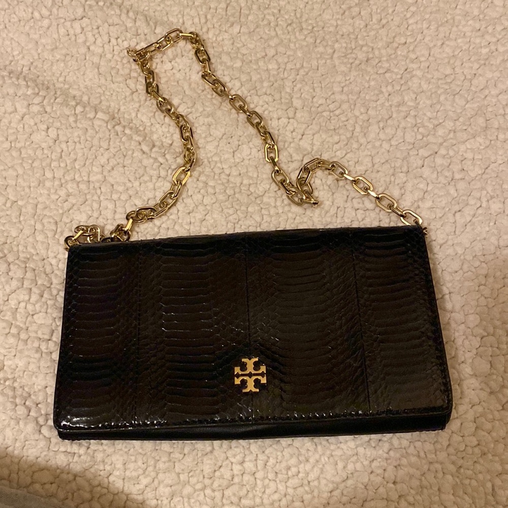 Black Tory Burch clutch
